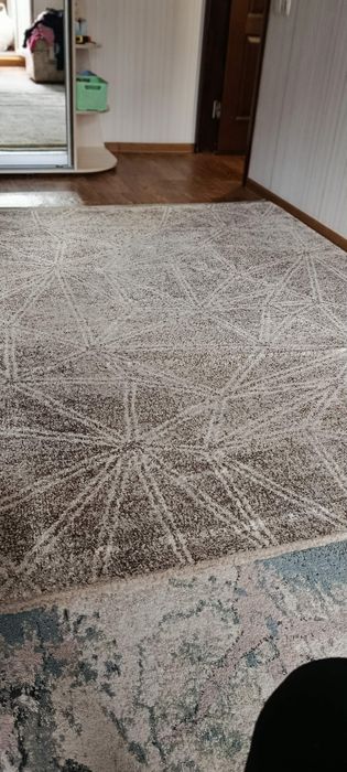 Продам Килим розмір 160*230