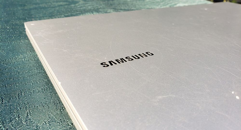 Ноутбук Samsung Galaxy Book Go, нова батарея, 4/128 ГБ