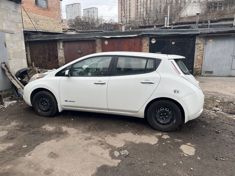 Разборка Ниссан Лиф ШРОТ, Nissan Leaf Авторазборка