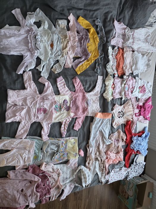 Paka ubranek dla dziewczynki 68