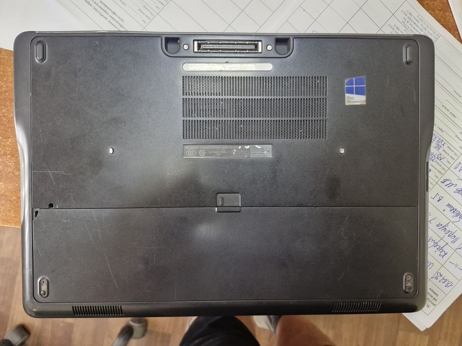 Продам ноутбук Dell 7440