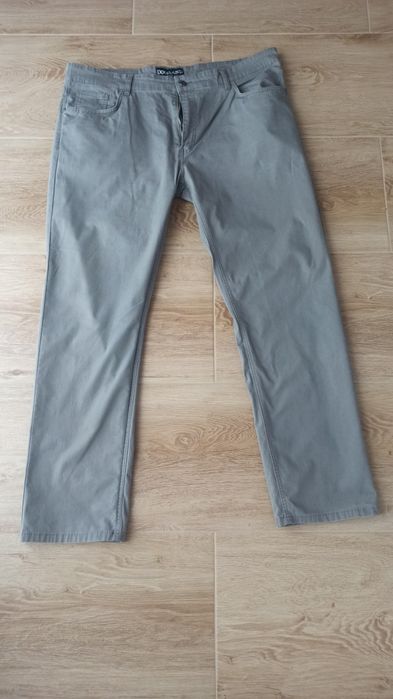 Spodnie męskie na lato