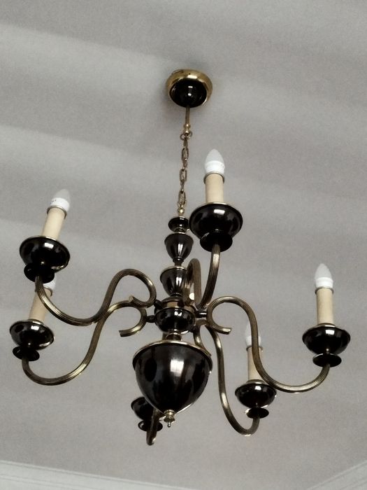 Candeeiro vintage de tecto em latão (oxidado) envelhecido.