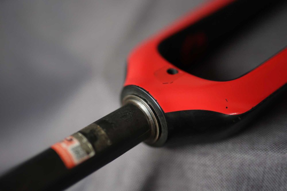 Widelec rowerowy full Carbon 29 cali stan bliski ideałowi 570g