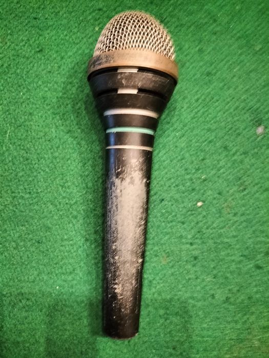 Microfone AKG D 330 BT Mark II 
Microfone AKG ACOUSTICS D 330 BT MAR