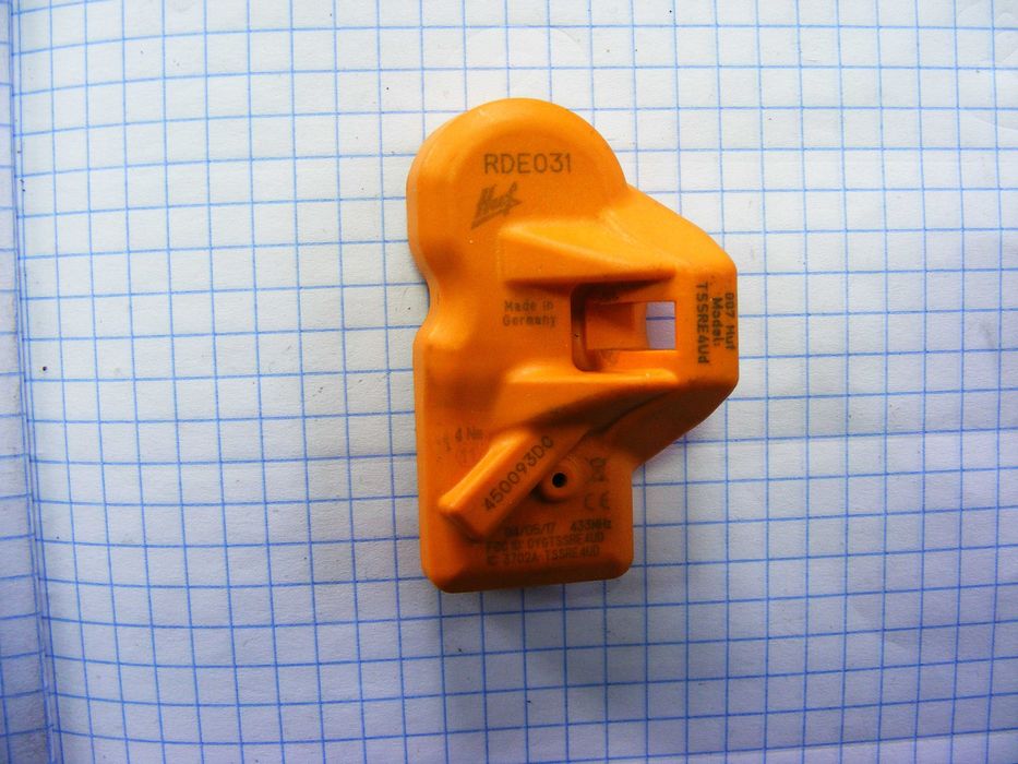 Датчики тиску Huf IC 3702A-TSSRE4UD Tmps 433 Mhz Ford