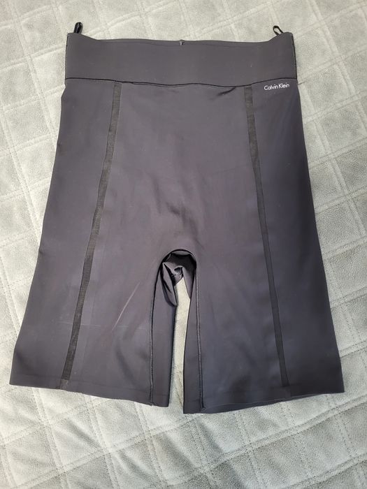 Корректирующие шорты calvin klein
