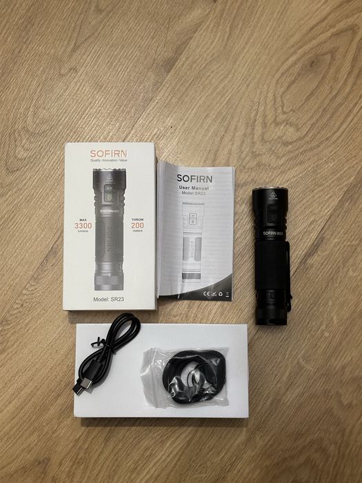 sofirn  sr23  latarka uv