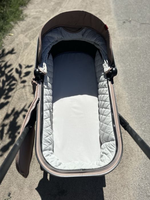 Продам коляску Carrello Alfa 2023 2в1
