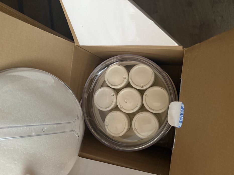 Продам йогуртницю Moulinex YG230131!