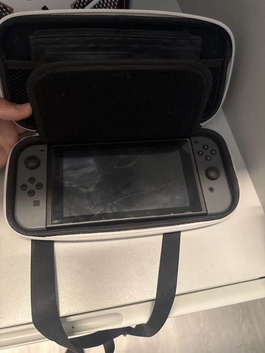 Nintendo switch   1