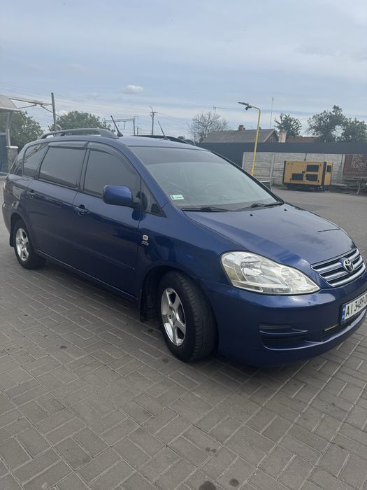 Toyota Avensis Verso D4D