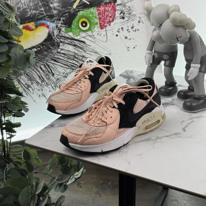 Кросівки Nike Air Max Excee 38 розмір E770
