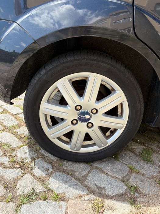 Ford fiesta 2005 gasolina