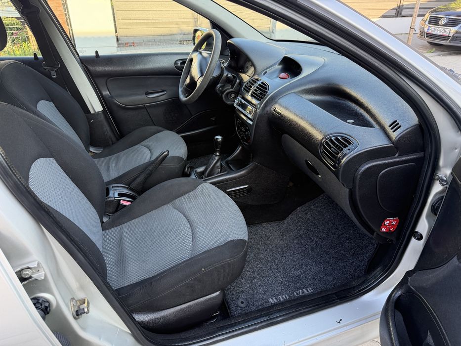 Peugeot 206 1.4 benzyna oszczedny