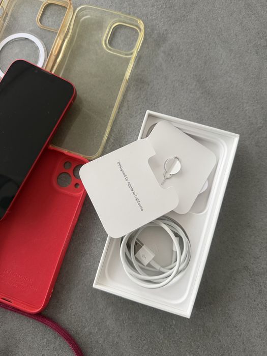 Продам iphone 13, 256, красный