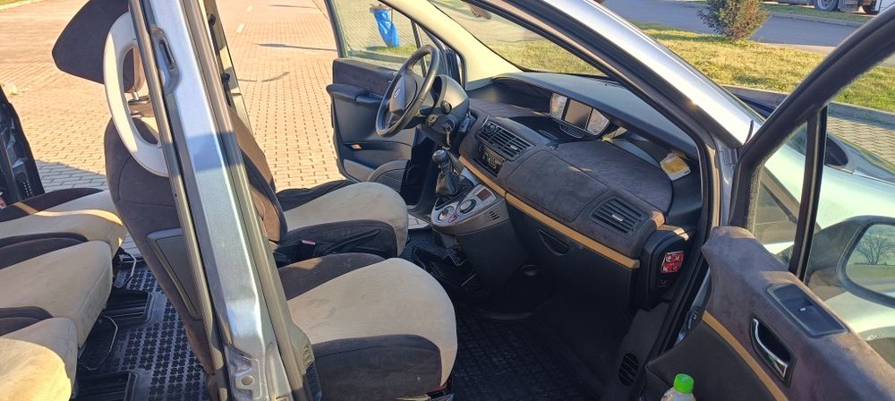 Duże rodzinne auto