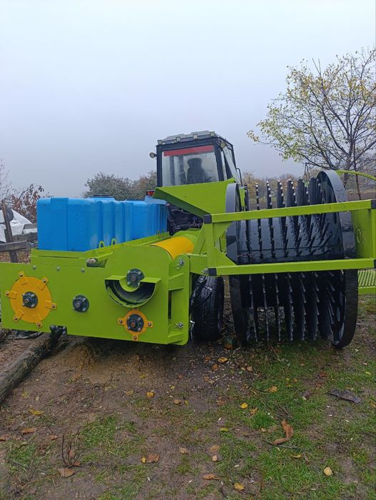 Гарбузозбиральний, гарбузовий комбайн