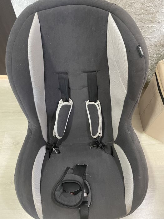 Дитяче автокрісло Geoby