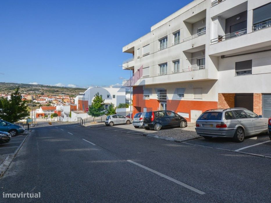 Excelente T2 de 2020 em Loures com Orientação Nascente/Poente e Var...