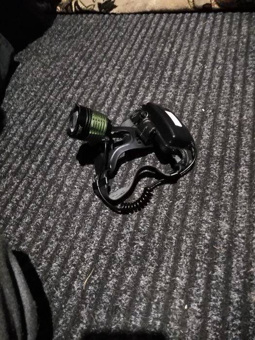 Продам фанарик налобний