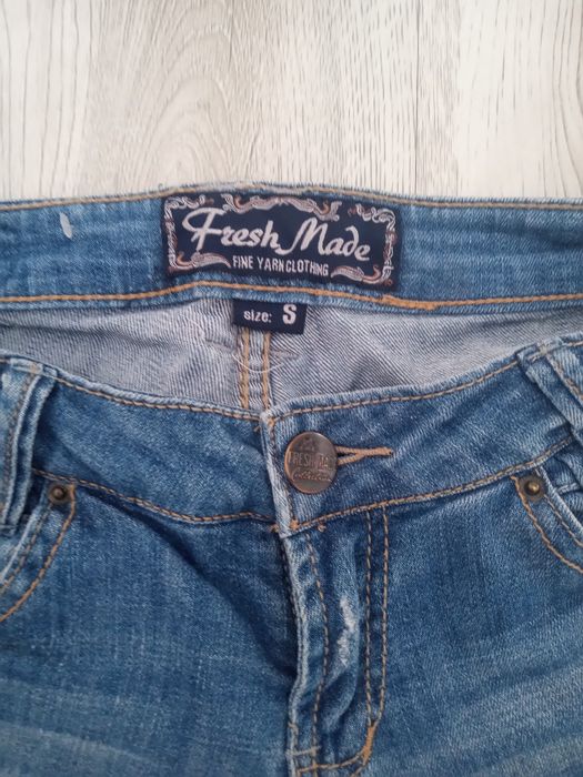Spodnie jeansowe z prostymi nogawkami, marki Fresh Made, rozmiar S
