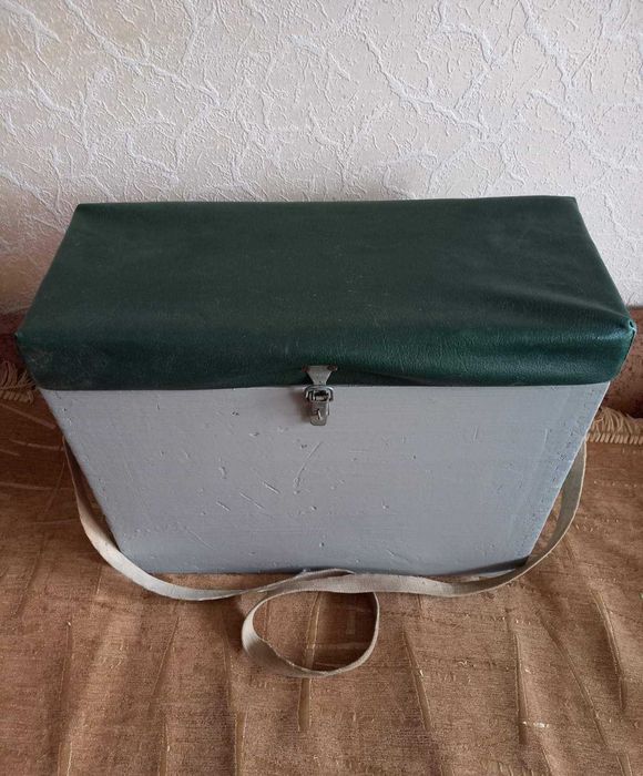 Дерев'янй рибацький ящик