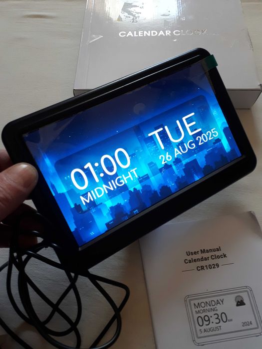 Цифровий  календар-годинник  моделі  CR1029