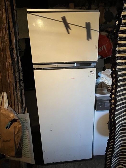 Vendo frigorífico a funcionar perfeitamente