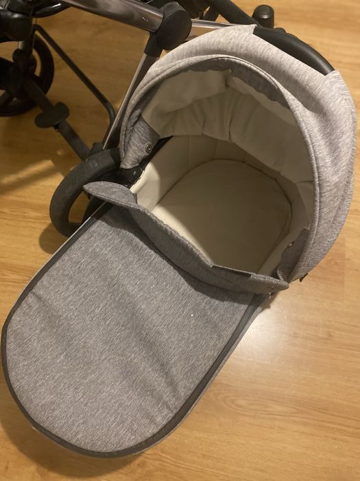 Wózek invictus 2w1 spacerówka gondola wygodny