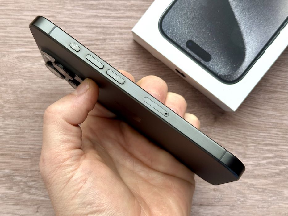 Apple Iphone 15 Pro Black Titanium 1 tb акб 87%
