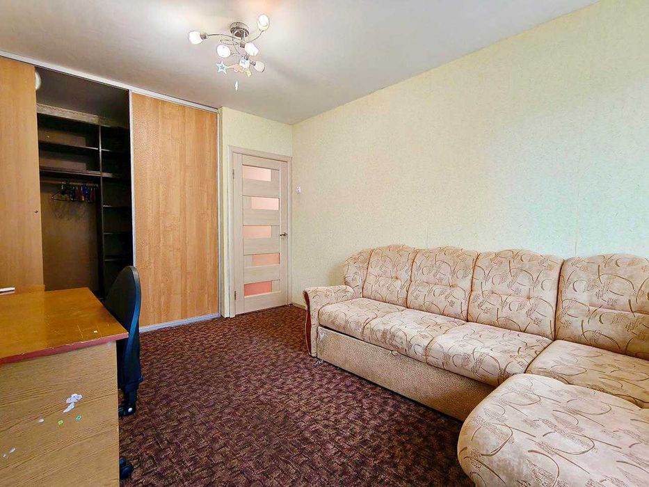 Продаж 3-х кімнатної квартири з меблями по вулиці Самоквасова 18 (мікрорайон Шерстянка)