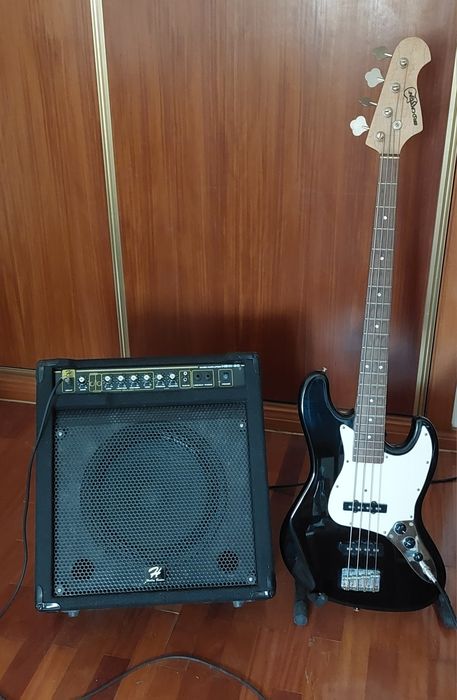 Conjunto Baixo + Amplificador Harley Benton