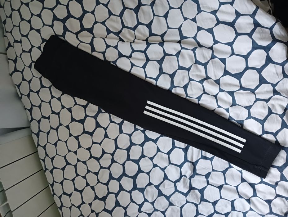Damskie legginsy Adidas