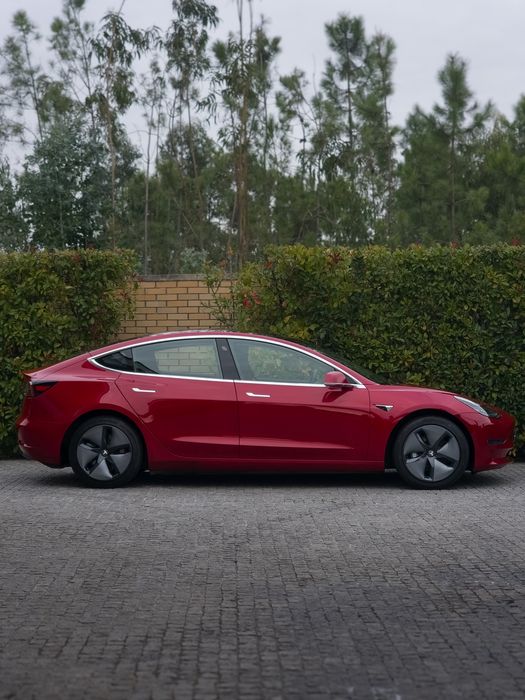 Tesla Model 3 Long Range RWD