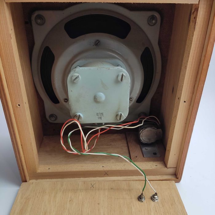 Stary pojedynczy głośnik tzw. kołchoźnik - lata 50/60