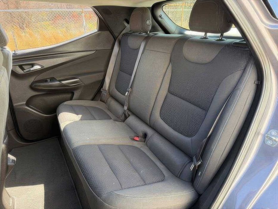 Chevrolet Bolt EUV LT      2023