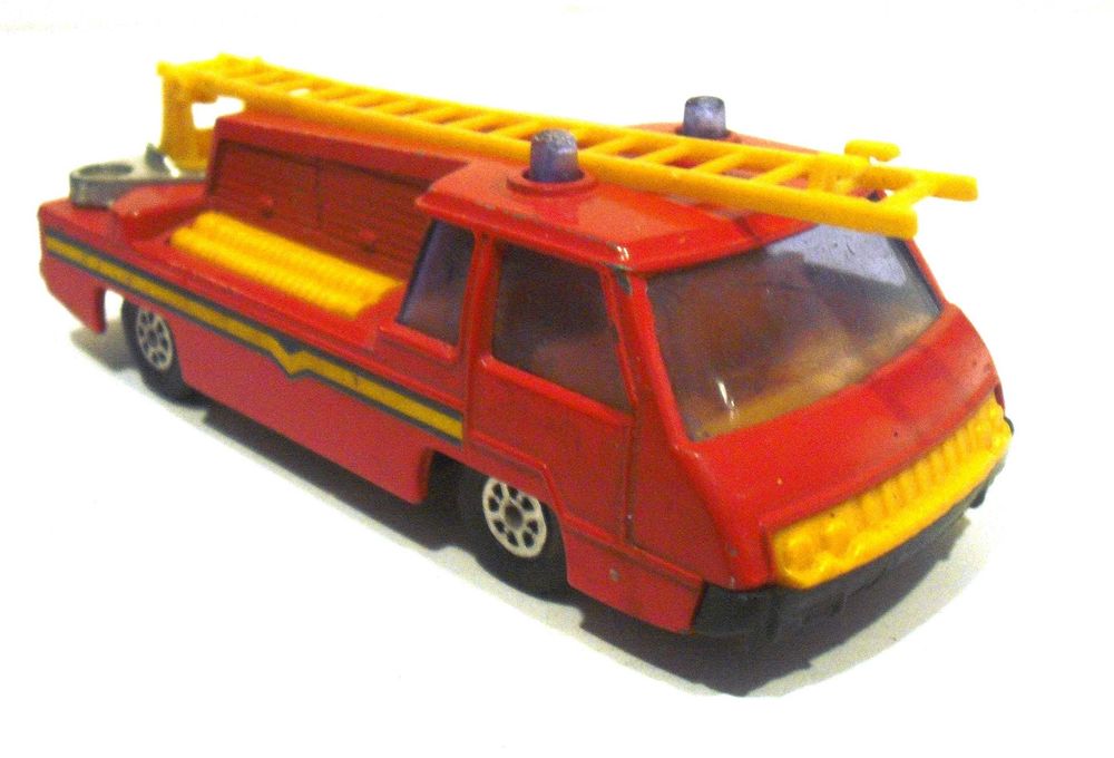 1975 Corgi Toys Hi-Speed Fire Engine Truck #703 Gt Britain