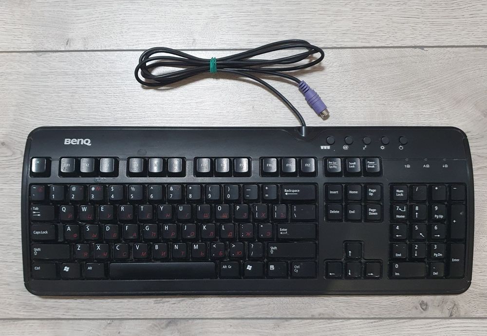Проводная мультимедийная клавиатура BenQ A800.