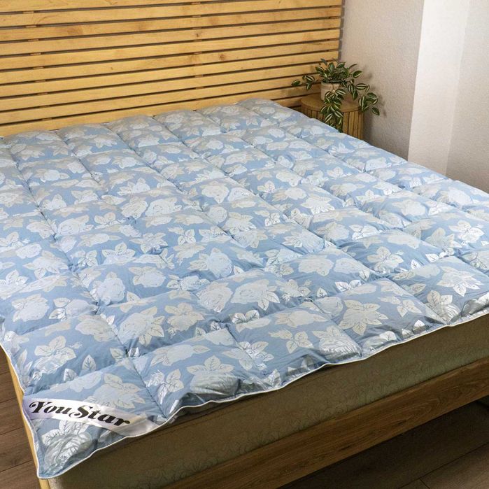 Ковдра двоспальна YouStar 175х205 50% пух 50% перо тік блакитна