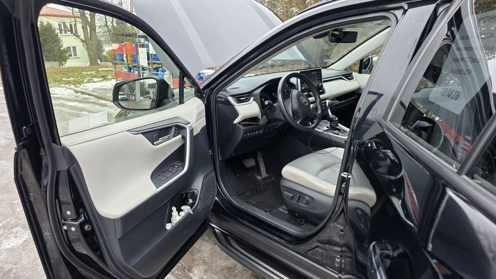 Sprzedam samochód Toyota Rav4