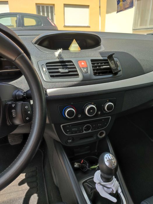 RENAULT MEGANE III Grandtour 1.5 dci – Bem Estimado