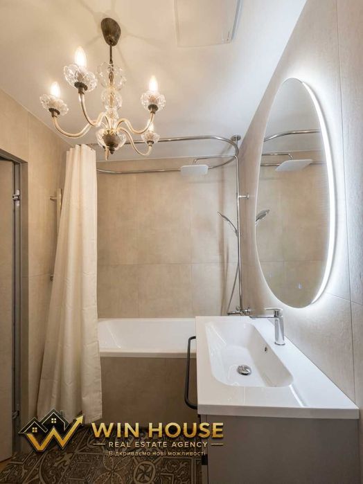 Продам стильну 3к квартиру з дизайнерським ремонтом на Автозаводській, 89А,  70 м²