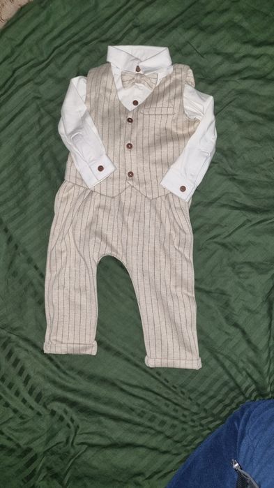 Reserved костюм 80 святковий