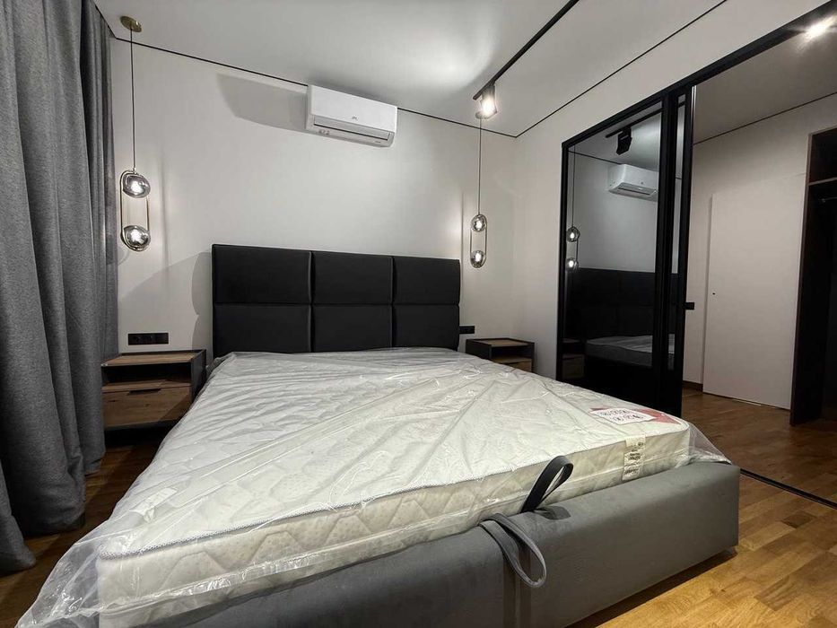 Варшавський 3, Продаж 3к квартири,