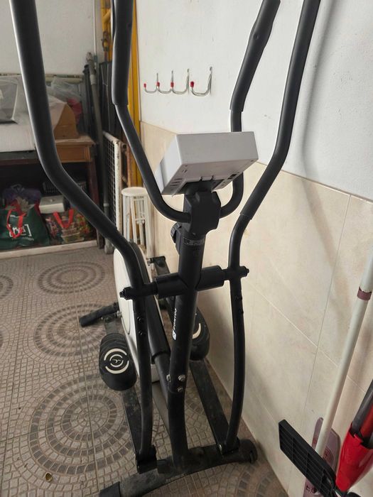 Bicicleta Eliptica Domius, Branca