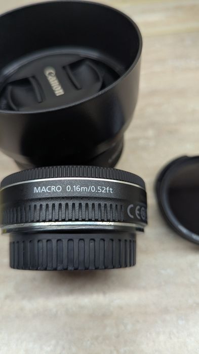 Canon EF-S 24mm f/2.8 STM
