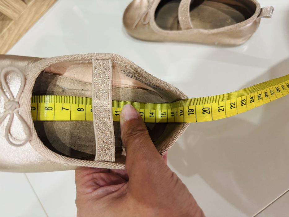 Balerinki dla dziewczynki, H&M, rozmiar 23, kolor złoty