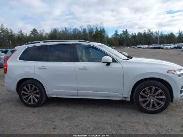 VOLVO XC90 T6 Momentum 2017
