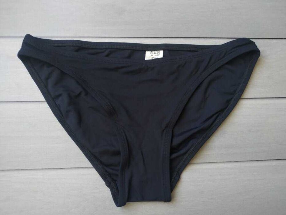 Плавки чорні S розмір